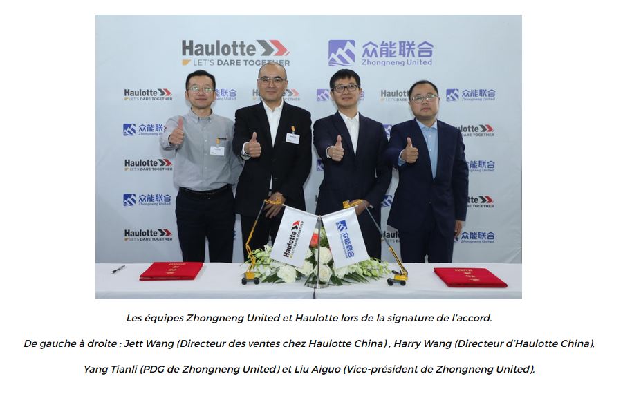 Les équipes Zhongneng United et Haulotte lors de la signature de l’accord.